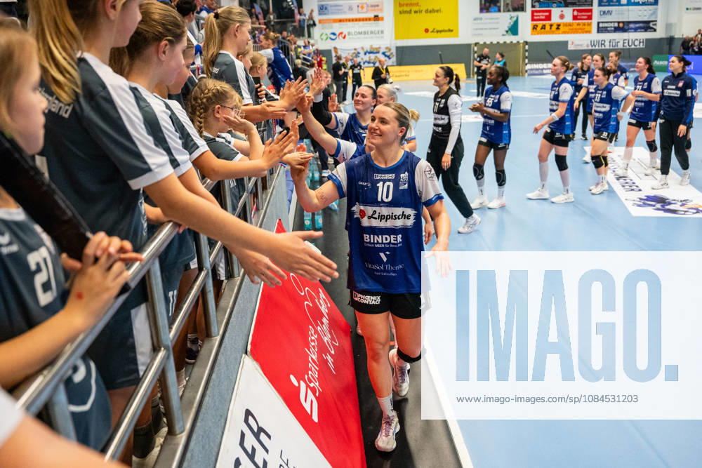 HSG Blomberg Lippe GER vs. HC Leipzig GER, Handball, Women s Handball Bundesliga 1, Matchday 6, 2026–2027 Season, Blomberg, Oct. 14, 2026—Maxi Muehlner of HSG Blomberg Lippe, No. 10, celebrates after the victory against HC Leipzig (GER) at the Blomberg Synflex Arena on Ulmenallee, Germany