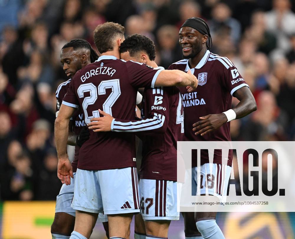 Tammy Abraham of Aston Villa celebrates with team mates after scoring the team s sixth goal Aston Villa v Fenerbahce, UEFA Champions League, Football, Villa Park, Birmingham, UK - 14 Oct 2026Birmingham Villa Park United Kingdom