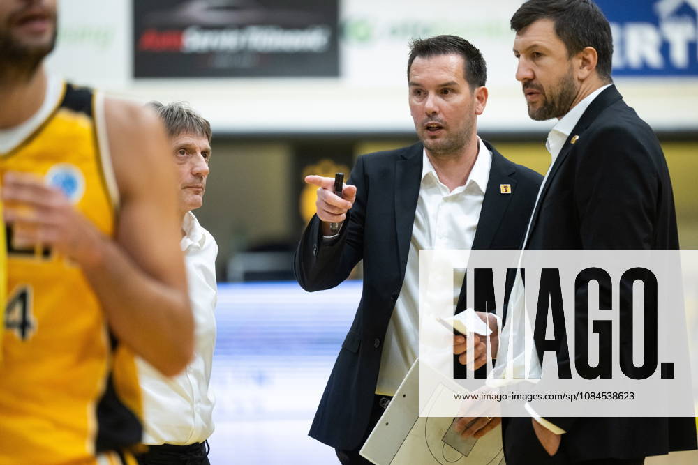 Croatia, Split, 14.10.2026. KK Split basketball hall. Basketball match FIBA ‹‹Europe Cup, KK Split - BC Trepca. In the photo: Damir Rancic, ndrija Stipanovic. Photo: Tom Dubravec CROPIX Split CROATIA