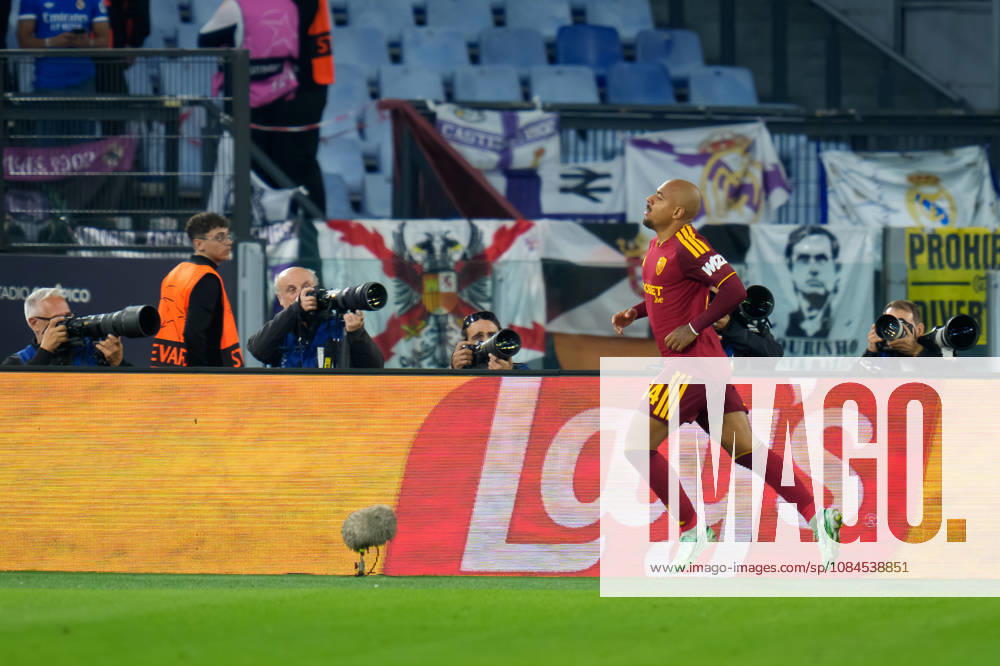 AS Roma v Real Madrid C.F. - UEFA Champions League 2026 27 League Phase MD2 Donyell Malen of AS Roma celebrates after scoring second goal during the AS Roma v Real Madrid C.F. - UEFA Champions League 2026 27 League Phase MD2 at Stadio Olimpico on October 14, 2026 in Rome, Italy Rome Stadio Olimpico Lazio Italy