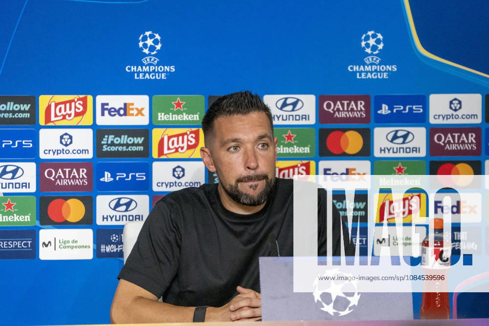FC Porto head coach, Francesco Farioli, during the post match press conference, PK, Pressekonferenz after the UEFA Champions League match between Betis and FC Porto at La Cartuja Stadium on the 14th of October, 2026 in Sevilla, Spain