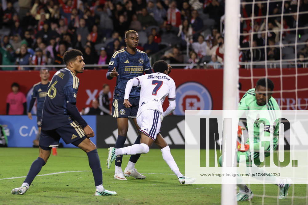 Maren Haile-Selassie (7 Chicago Fire FC) runs after scoring a goal during the Major League Soccer game between Chicago Fire FC and the Philadelphia Union at Soldier Field on Wednesday October 14 in Chicago, USA