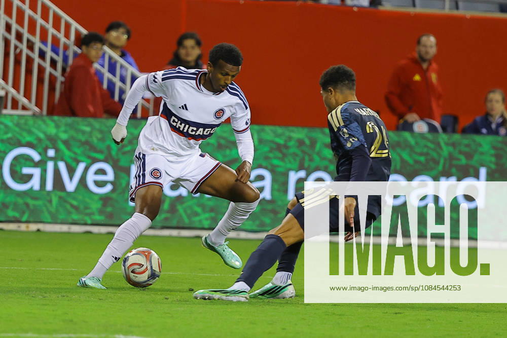 CHICAGO, IL - OCTOBER 14: Maren Haile-Selassie 7 of Chicago Fire FC controls the ball during the first half against the Philadelphia Union on October 14, 2026 at Soldier Field in Chicago. (Photo by Melissa Tamez Icon Sportswire) SOCCER: OCT 14 MLS, Fussball Herren, USA Chicago Fire FC vs Philadelphia Union Icon261014007
