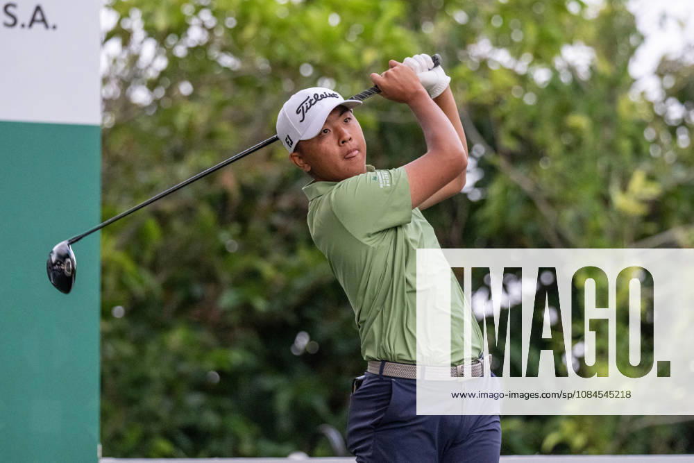 Chinaâ€⠢s, LIU, Yiming (a).Opening Round in the Macao Open Golf at Macau Golf & Country Club. Chongqing China - ZUMAr144 20261015_zap_r144_019
