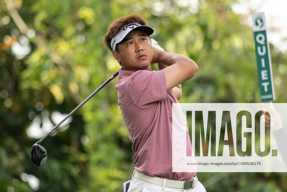 FAN, Shiyu, from China.Opening Round in the Macao Open Golf at Macau Golf & Country Club. Macau Open Golf Rd 1 - ZUMAr144 20261015_zap_r144_100