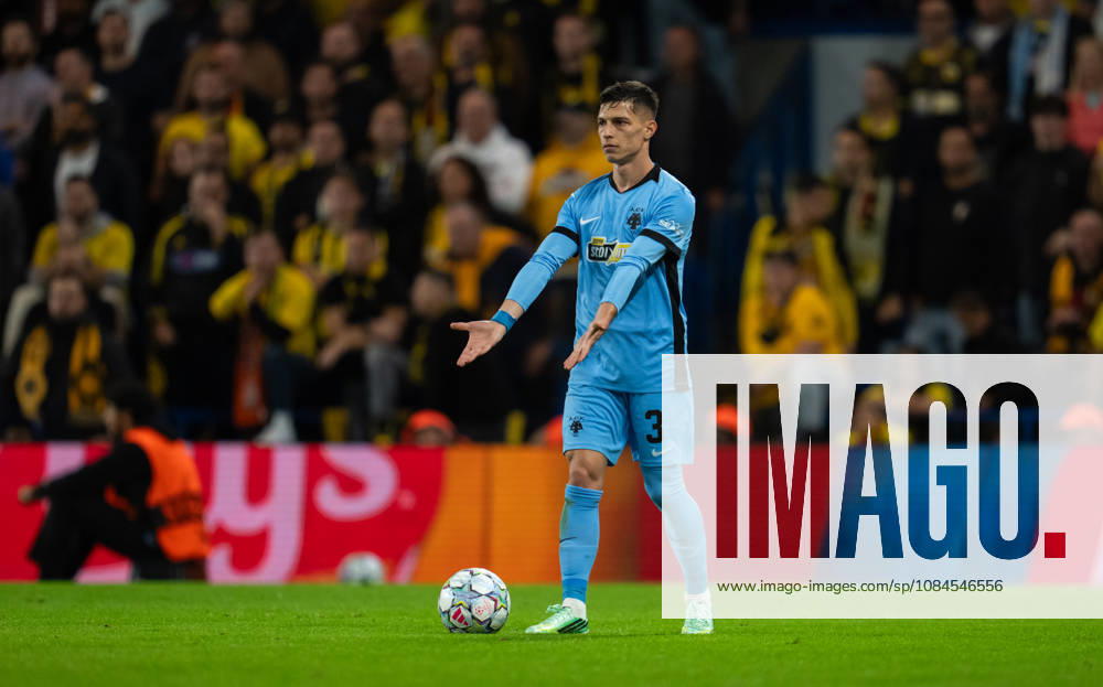 Stavros Pilios of AEK Athens shows disappointment during UEFA Champions League - League Phase - Matchday 2 season 26 27 game between Shakhtar Donetsk and AEK Athens (Ruslan Taran Ball Raw Images) London Stamford Bridge United Kingdom