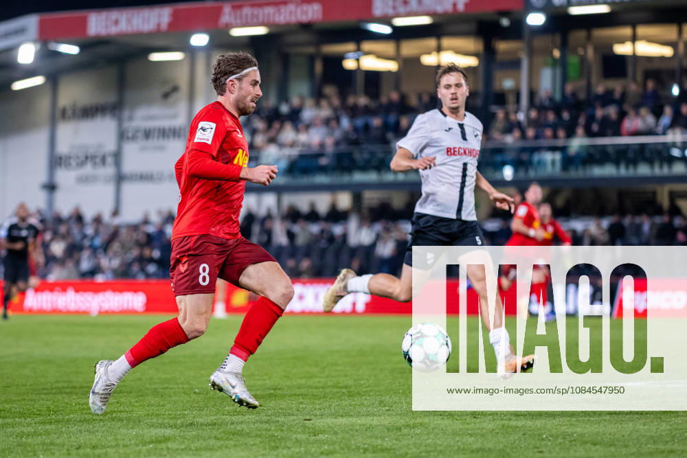 David Philipp, SSV Jahn Regensburg, 08 am Ball GER, SC Verl vs. SSV Jahn Regensburg, Soccer, 3rd Division, Matchday 9, 2026–2027 Season, October 14, 2026 DFL regulations prohibit any use of photographs as image sequences and or quasi-video GER, SC Verl vs. SSV Jahn Regensburg, Soccer, 3rd League, Matchday 9, 2026–2027 season, October 14, 2026, Verl