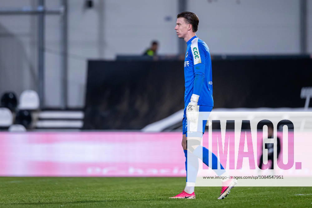 Timo Schlieck, SC Verl, 01 GER, SC Verl vs. SSV Jahn Regensburg, Soccer, 3rd Division, Matchday 9, 2026–2027 Season, October 14, 2026 DFL regulations prohibit the use of photographs as image sequences and or quasi-video GER, SC Verl vs. SSV Jahn Regensburg, Soccer, 3rd Division, Matchday 9, 2026–2027 season, October 14, 2026, Verl
