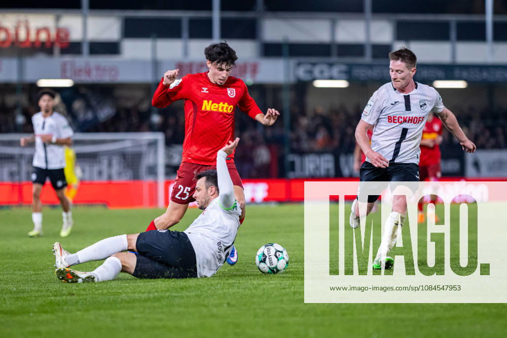 L R Niko Kijewski, SC Verl, 19 (on the ground), Nicolas Oliveira, SSV Jahn Regensburg, 25, Dennis Waidner, SC Verl, 08 GER, SC Verl vs. SSV Jahn Regensburg, Soccer, 3rd Division, Matchday 9, 2026–2027 season, October 14, 2026 DFL regulations prohibit any use of photographs as image sequences and or quasi-video GER, SC Verl vs. SSV Jahn Regensburg, Soccer, 3rd League, Matchday 9, 2026–2027 season, October 14, 2026, Verl