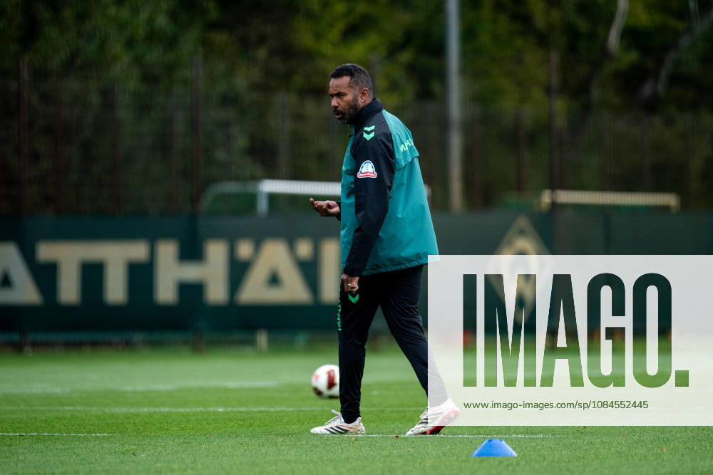 GER, Soccer, Men s, 1. Bundesliga, 2026–2027 Season, Practice, SV Werder Bremen, Daniel Thioune, Werder Bremen, Coach, Bremen, Training Facility, Weserstadion, Bremen, Germany