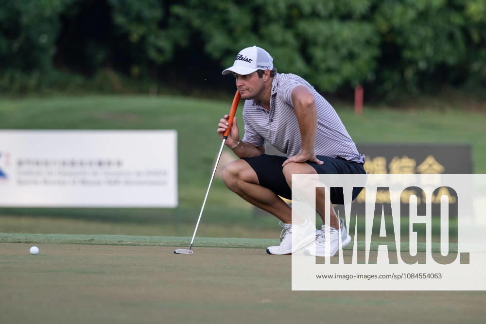 USAÃ¢â‚¬â ¢s, Peter UIHLEIN, on the 18th Green to finish his round..Opening Round in the Macao Open Golf at Macau Golf & Country Club. Macau Open Golf Rd 1 - ZUMAr144 20261015_zap_r144_183