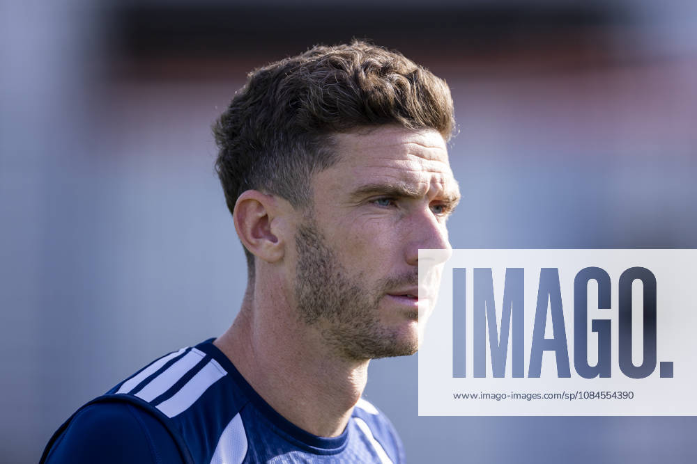 Soccer, FC Schalke 04 practice Robin Gosens FC Schalke 04 Gelsenkirchen FC Schalke 04 training facility NRW Germany xRHR PHOTO YYx