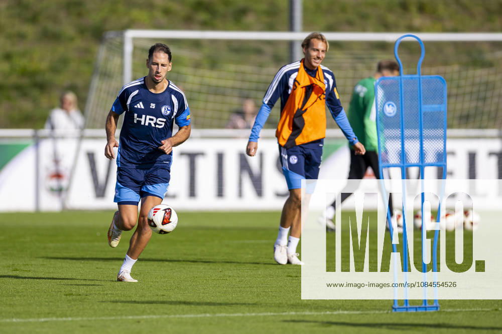 Soccer, FC Schalke 04 Training by Nikola Katic, FC Schalke 04; Timo Becker, FC Schalke 04, Gelsenkirchen, FC Schalke 04 Training Facility, North Rhine-Westphalia, Germany, xRHR, PHOTO YYx