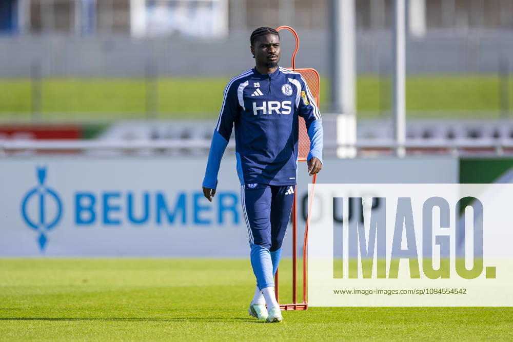 Soccer, FC Schalke 04 Junior Training, Dina Ebimbe, FC Schalke 04, Gelsenkirchen, FC Schalke 04 Training Facility, North Rhine-Westphalia, Germany, xRHR, PHOTO YYx
