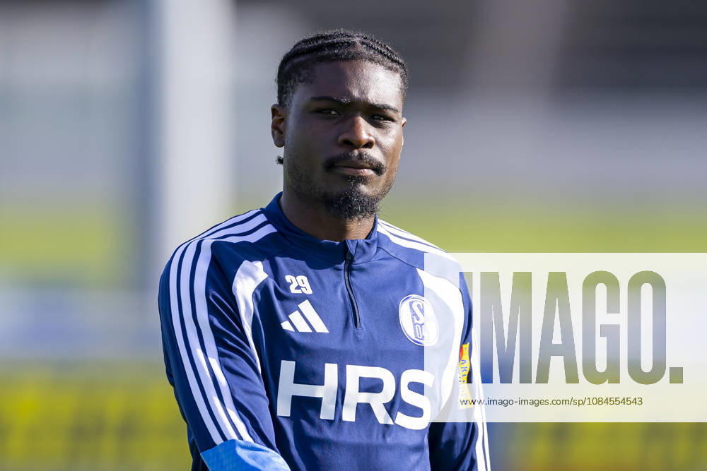 Soccer, FC Schalke 04 Junior Training, Dina Ebimbe, FC Schalke 04, Gelsenkirchen, FC Schalke 04 Training Facility, North Rhine-Westphalia, Germany, xRHR, PHOTO YYx