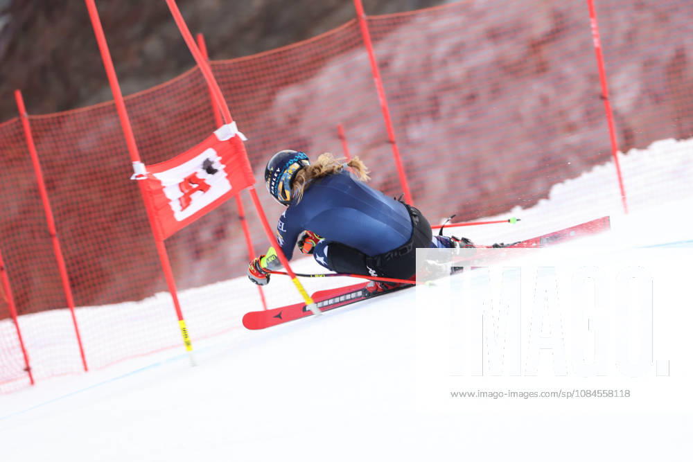 ALPINE SKIING - Ski Austria, training SOELDEN,AUSTRIA,15.OCT.26 - ALPINE SKIING - Ski Austria, giant slalom, training and qualification. Image shows Mikaela Shiffrin (USA). GEPAxpictures xMathiasxMandl