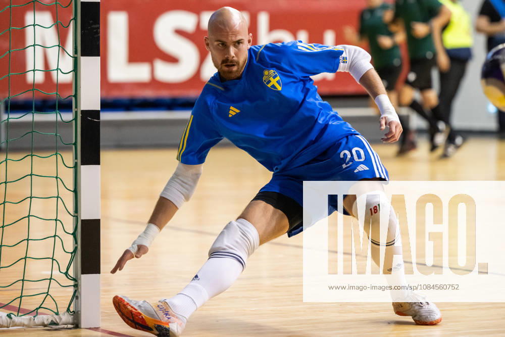 Goalkeeper Viktor Sääf of Sweden ahead of the FIFA Futsal World Cup qualifying match between Hungary and Sweden on October 15, 2026 in Nyíregyháza. Photo: Bildbyran EXT BILDBYRÅN COP 18 XY0131 futsal national team Hungary Sweden national team Sweden BBENG World Cup qualifier Hungary