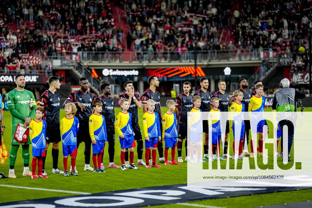 ALKMAAR Beer Sheva line up during the UEFA Europa League match between AZ and Hapoel Beer Sheva at AFAS Stadium on October 15, 2026, in Alkmaar, the Netherlands. ED VAN DE POL EYE4IMAGES DeFodi Images