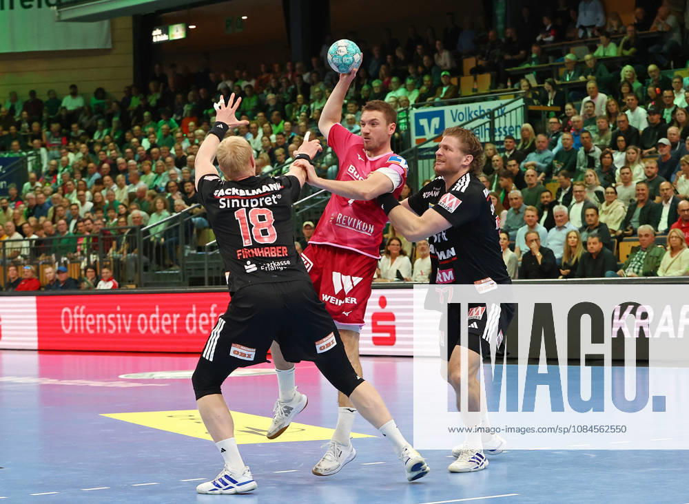 Opel Handball Bundesliga, HSG Wetzlar vs. HC Erlangen: Sebastian Firnhaber (HC Erlangen), Dominik Mappes (HSG Wetzlar), Maciej Gebala (HC Erlangen); Wetzlar, Buderus Arena, Hesse, Germany, DE