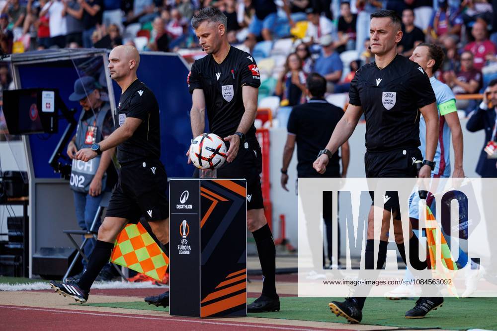 Luke O Nien of Sunderland walks out of the Estadio Dr. Magalhaes Pessoa Torreense v Sunderland, UEFA Europa League, Football, Estadio Dr. Magalhaes Pessoa, Leiria, Portugal - 15 Oct 2026Leiria Estadio Dr. Magalhaes Pessoa Portugal