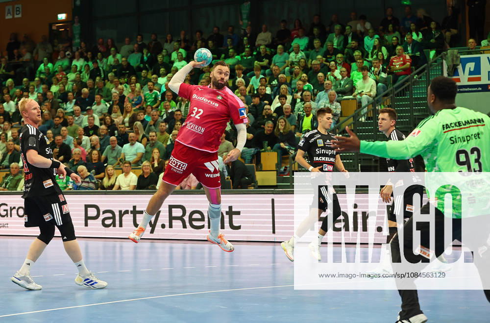 Opel Handball Bundesliga, HSG Wetzlar vs. HC Erlangen: Sebastian Firnhaber (HC Erlangen), Nikolaj Laesö (HSG Wetzlar), Tim Gömmel (HC Erlangen), Christoph Steinert (HC Erlangen), Rubens Pierre (HC Erlangen); Wetzlar, Buderus Arena, Hesse, Germany, DE
