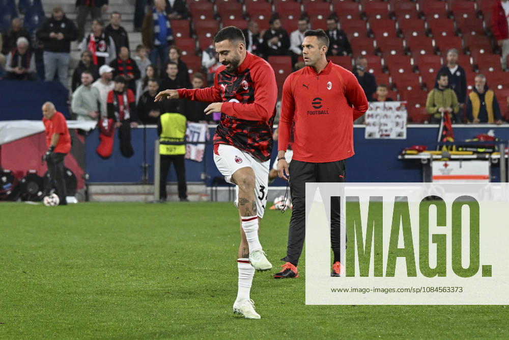 Mario Gila of AC Milan warming up during the UEFA Europa League league phase matchday 2 match between FC Salzburg and AC Milan at Red Bull Arena on October 15, 2026 in Salzburg, Austria.