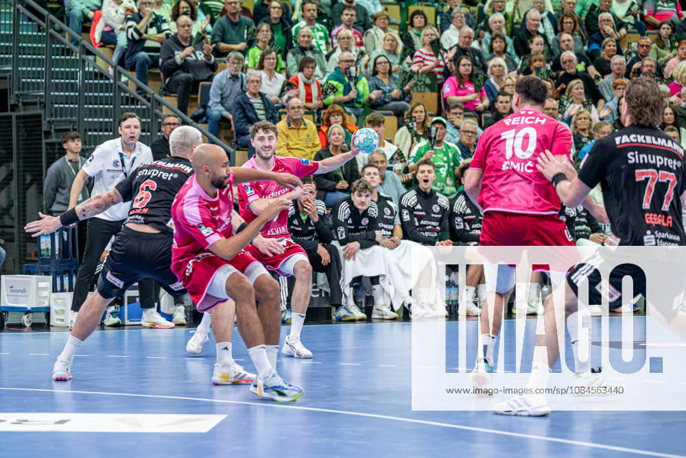 OPEL Handball Bundesliga: HSG Wetzlar vs. HC Erlangen, October 15, 2026; Niklas Theiß (HSG Wetzlar), 9; Cyrill Akakpo (HSG Wetzlar), 20; Marek Nissen, HC Erlangen, 6, Josip Simic, HSG Wetzlar, 10, Maciej Gebala, HC Erlangen, 77 OPEL Handball Bundesliga HSG Wetzlar vs. HC Erlangen, Wetzlar, 15 10 26