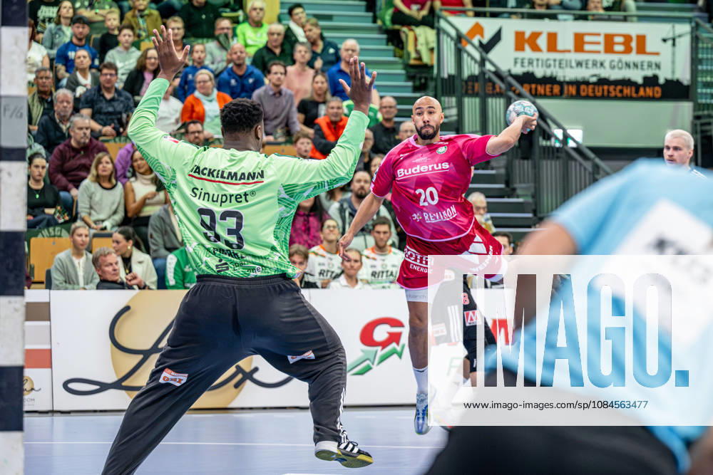 OPEL Handball Bundesliga: HSG Wetzlar vs. HC Erlangen, 15–10–26; Cyrill Akakpo (HSG Wetzlar), 20; Rubens Pierre (HC Erlangen), 93; OPEL Handball Bundesliga: HSG Wetzlar vs. HC Erlangen, Wetzlar, 15–10–26
