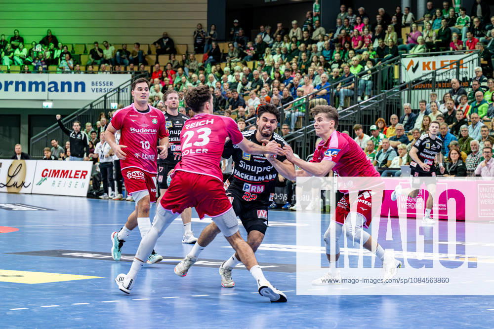 OPEL Handball Bundesliga: HSG Wetzlar vs. HC Erlangen, October 15, 2026—Eloy Morante Maldonado (HC Erlangen), 22; Marti Soler (HSG Wetzlar), 23; Paul Kompenhans, HSG Wetzlar, 34, Josip Simic, HSG Wetzlar, 10, Maciej Gebala, HC Erlangen, 77 OPEL Handball Bundesliga HSG Wetzlar vs. HC Erlangen, Wetzlar, 15 10 26