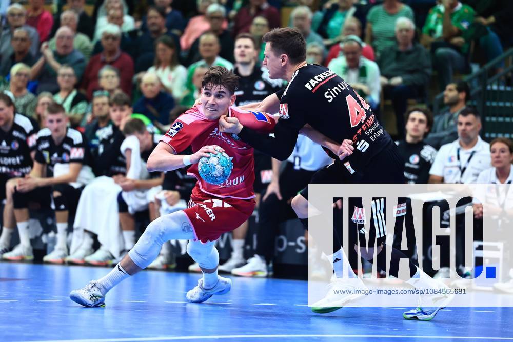 Paul Kompenhans HSG Wetzlar faces off against Christoph Steinert s HC Erlangen, 44 GER, HSG Wetzlar vs. HC Erlangen, Handball, Opel Handball Bundesliga, Matchday 9, 2026–2027 season, October 15, 2026 GER, HSG Wetzlar vs. HC Erlangen, Handball, Opel Handball Bundesliga, Matchday 9, 2026–2027 season, October 15, 2026 Wetzlar