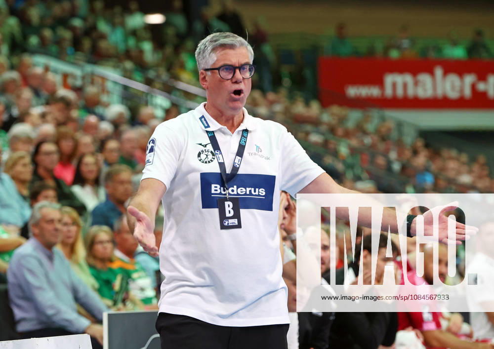 Opel Handball Bundesliga, HSG Wetzlar vs. HC Erlangen, Coach Runar Sigtryggsson, HSG Wetzlar, Wetzlar, Buderus Arena, Hesse, Germany, DE