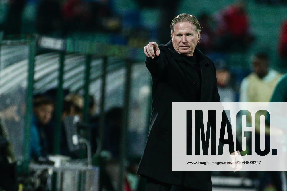 IPA89727182 - CSKA s Markus Gisdol during the UEFA Conference League match between PFC CSKA and AS Monaco at Vasil Levski National Stadium in Sofia, Bulgaria, on October 15, 2026