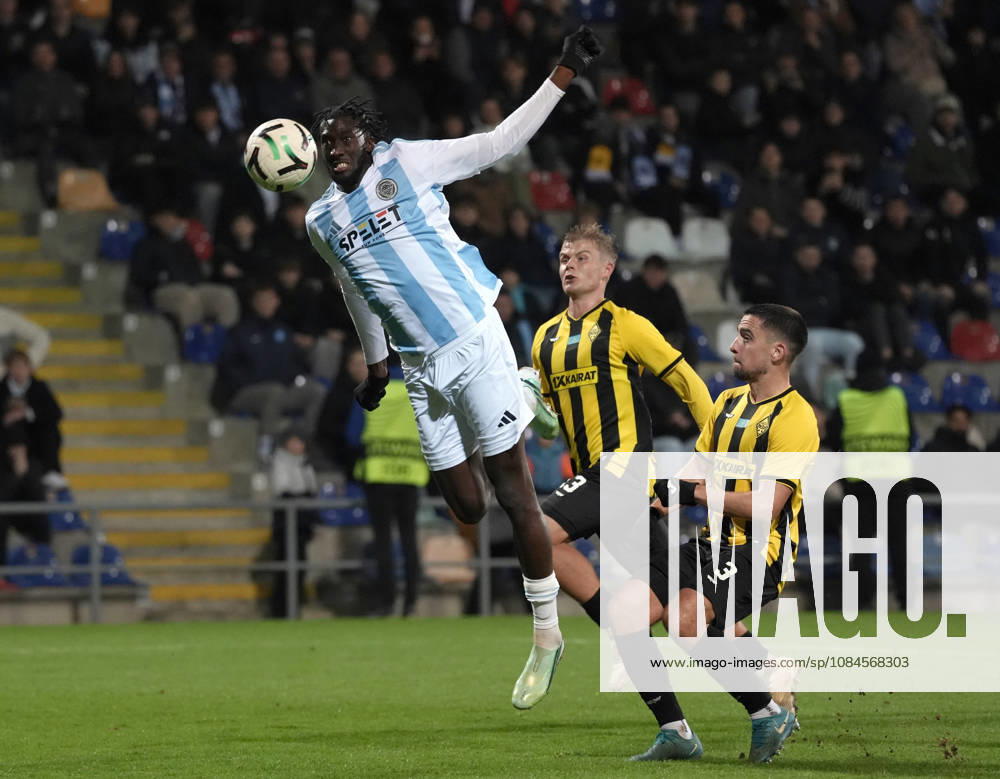 Coli Saco of Riga FC and Luis Mata of Kairat compete for the ball during a UEFA Conference League soccer match between Latvias Riga FC and Kazakhstans Kairat Almaty at Skonto Stadium in Riga, Latvia, Thursday, Oct. 15, 2026. Riga Latvia