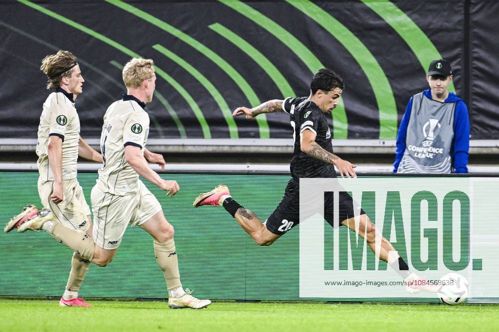 Aarhus Jacob Andersen and Gent s Tiago Araujo pictured in action during a soccer game between Belgian KAA Gent and Danish Aarhus GF, Thursday 15 October 2026 in Gent, the opening match of the UEFA Conference League league phase. TOMxGOYVAERT x189916848x