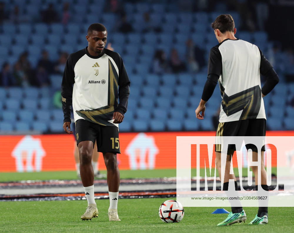 UK: Celta Vigo v Juventus, EuropaLeague, 15 October 2026 Pierre Kalulu of Juventus in warm up before the UEFA Europe League phase league matchday 2 between Real Club Celta de Vigo and Juventus Turin at Stadium Municipal ABANCA Balaidos on October 15,2026 in Vigo (Spain) (Photo by Luis de la Mata SportPix Sipa USA Vigo Stadium Municipal Balaidos ABANC Galicia Spain