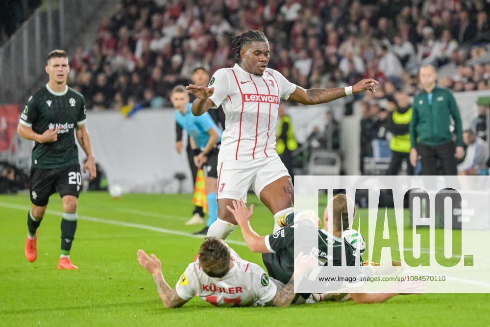 Cyriaque Irie (SC Freiburg, 22) watches and stays on the ball while Lukas Kuebler (SC Freiburg, 17) and Matej Polidar (FK Jablonec, 21) are in the background; Jiri Slama (FK Jablonec, 20) is on the left in the background. GER, SC Freiburg vs. JK Jablonec, soccer, UEFA Conference League, Matchday 1, 2026–2027 season, October 15, 2026 GER, SC Freiburg vs. JK Jablonec, soccer, UEFA Conference League, Matchday 1, 2026–2027 season, October 15, 2026 Freiburg