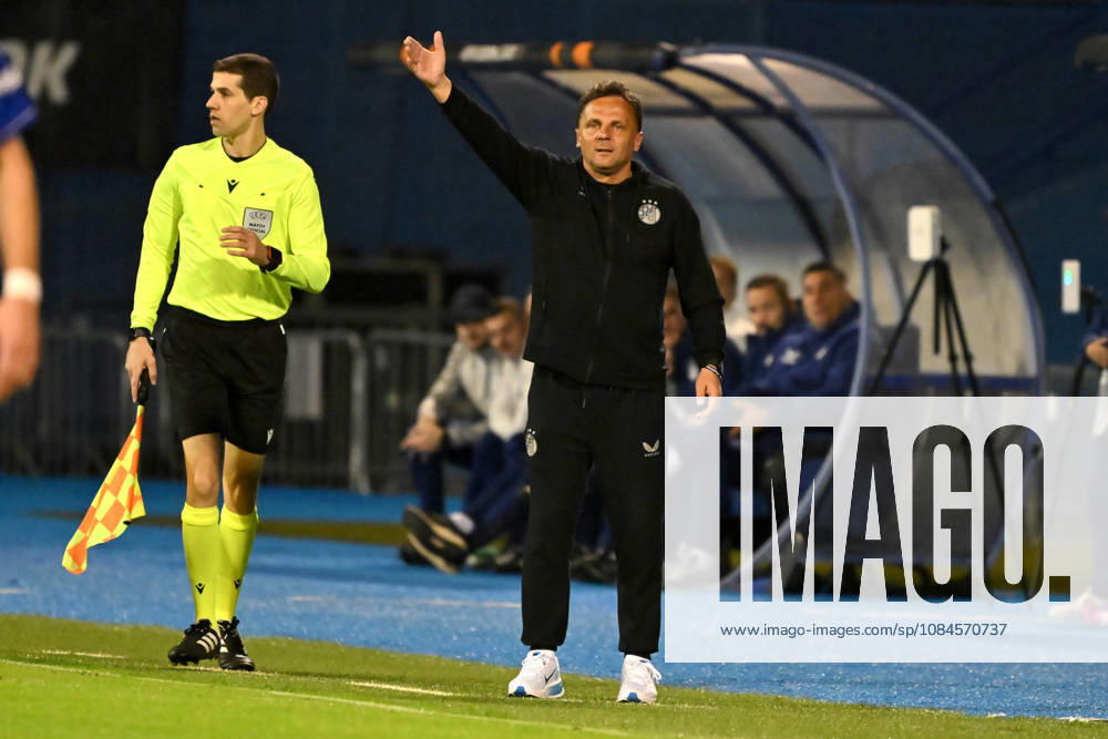 Mario Kovacevic head coach of Dinamo Zagreb during the UEFA Europa League match between Dinamo Zagreb (Croatia) and Anderlecht (Belgium) at Stadion Maksimir, Zagreb on October 15, 2026 in Zagreb, Croatia. (Photo by Igor Kupljenik Sports Press Photo).