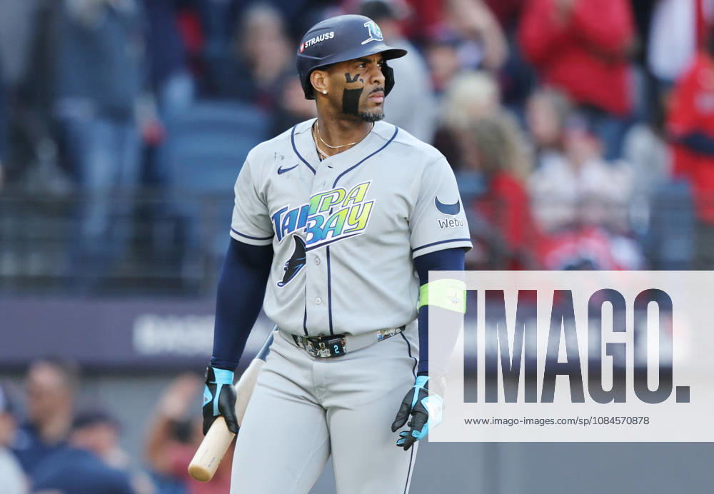 Tampa Bay Rays designated hitter Yandy Diaz (2) reacts after striking out swinging against the Cleveland Guardians in the eighth inning of game three of the MLB, Baseball Herren, USA American League Championship Series at Progressive Field in Cleveland, Ohio, on Thursday, October 15, 2026. CLE20261015741 AARONxJOSEFCZYK