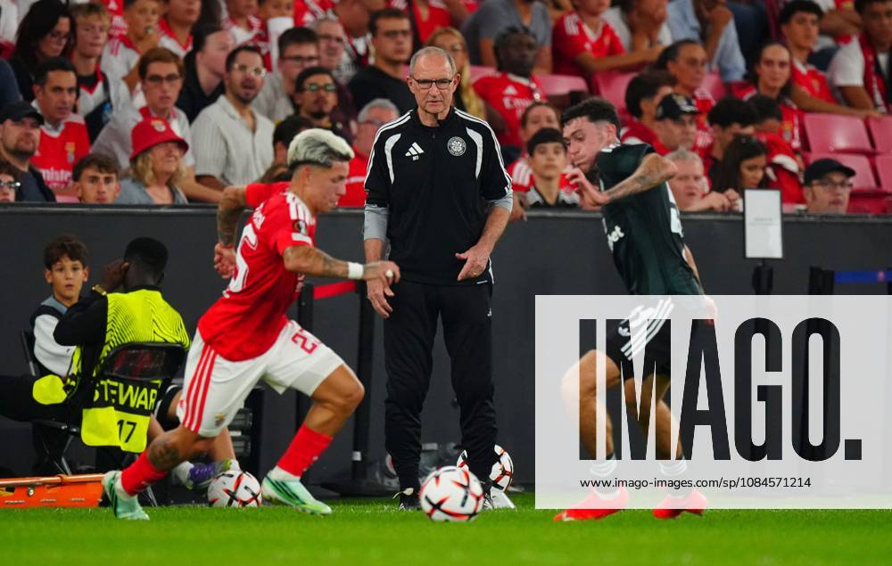 Celtic Manager Martin O Neill watches Gianluca Prestianni of Benfica take on Colby Donovan of Celtic Benfica v Celtic, UEFA Europa League, Football, Estadio da Luz, Lisbon, Portugal - 15 Oct 2026Lisbon Estadio da Luz Portugal