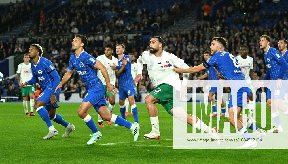 Jack Hinshelwood of Brighton on the right grabs the shirt of Anton Tolodava of Kauno Zalgiris during the UEFA Conference League match between Brighton and Hove Albion and Kuano Zalgiris at the American Express Stadium , Brighton , UK - 15th October 2026 Brighton & Hove Albion vs Kuano Zalgiris UEFA Conference League Football, Amex Stadium, Sussex, United Kingdom - 15 Oct 2026Brighton Amex Stadium Sussex United Kingdom Editorial use only. No merchandising. For Football images FA and Premier League restrictions apply inc. no internet mobile usage without FAPL license - for details contact Football Dataco