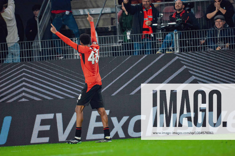 Joie des joueurs du Stade Rennais aprés le but de Abdelhamid Ait Boudlal (Stade Rennais)