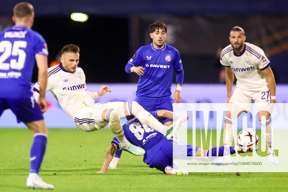 GNK Dinamo v RSC Anderlecht - UEFA Europa League 2026 27 League Phase MD2 Oleg Reabciuk of Anderlecht is challenged by Lukas Kacavenda of Dinamo Zagreb during the UEFA Europa League 2026 27 League Phase MD2 match between GNK Dinamo and RSC Anderlecht at Stadion Maksimir on October 15, 2026 in Zagreb, Croatia. MatijaxHabljak PIXSELL