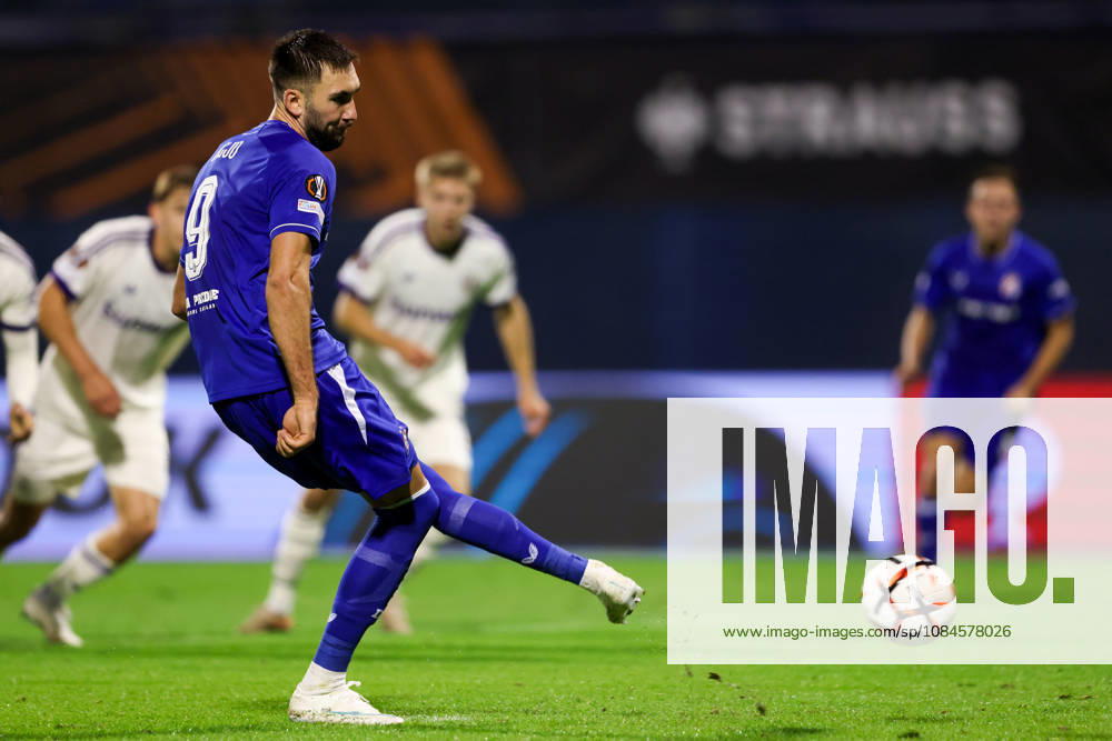 GNK Dinamo v RSC Anderlecht - UEFA Europa League 2026 27 League Phase MD2 Dion Beljo of Dinamo Zagreb scores a goal during the UEFA Europa League 2026 27 League Phase MD2 match between GNK Dinamo and RSC Anderlecht at Stadion Maksimir on October 15, 2026 in Zagreb, Croatia. JosipxMikacic PIXSELL