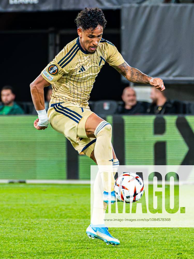 NIJMEGEN - Reinaldo of Levski Sofia runs with the ball during the UEFA Europa League match between NEC Nijmegen and Levski Sofia at the Goffertstadion on October 15, 2026 in Nijmegen, the Netherlands. KEVIN SENDERS ANP UEFA Europa League 2026 27 ANPxSportx xMarcelxterxBalsxIVx 572568028 originalFilename: 572568028