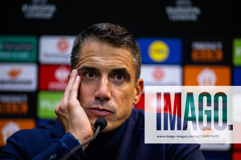 Levski Sofia head coach Julio Velazquez attends a press conference, PK, Pressekonferenz after the UEFA Europa League 2026 27 League Phase MD2 match between N.E.C. Nijmegen and PFC Levski Sofia at Goffertstadion on October 15, 2026 in Nijmegen, Netherlands.