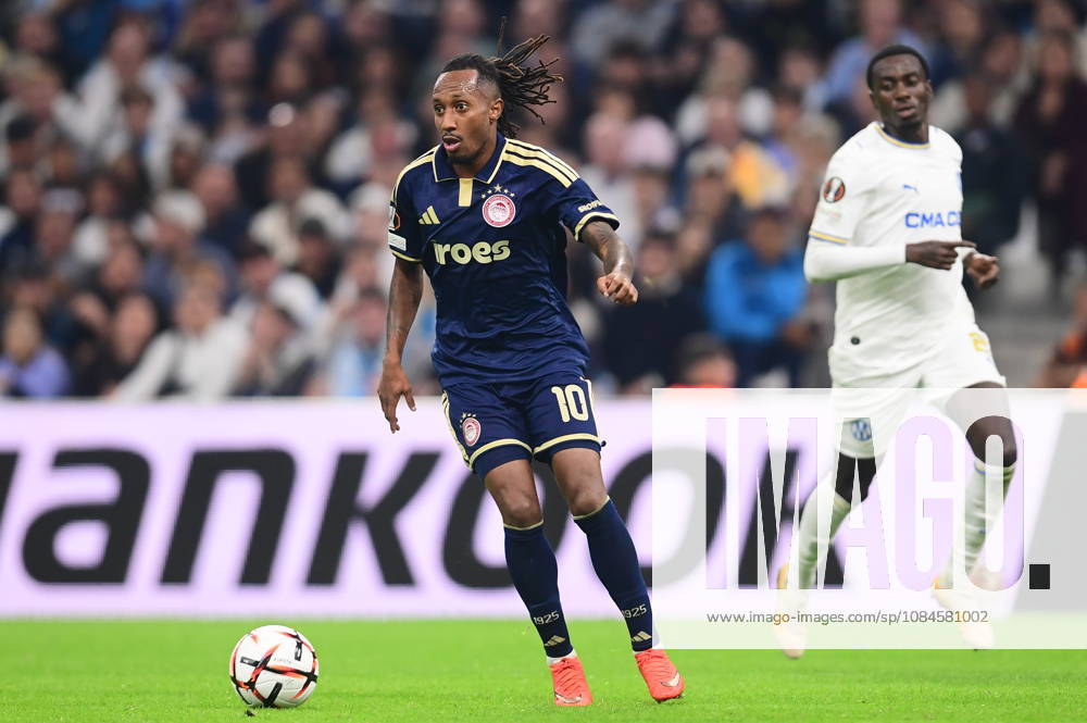 UEFA Europa League - Marseille vs Olympiacos - Gelson Martins of Olympiacos in action during the UEFA Europa League phase Matchday 2 soccer match between Marseille vs Olympiacos in Stade Velodrome, Marseille, France, on 15 October 2026. IMAGO ONE INCH PRODUCTIONS MARSEILLE FRANCE