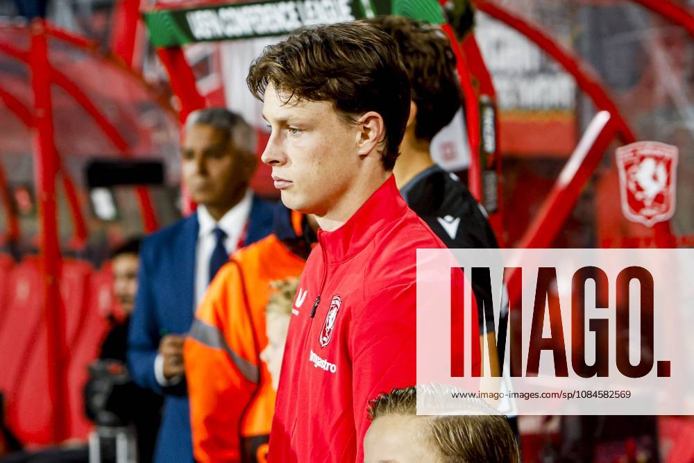 ENSCHEDE - Sondre Orjasaeter of FC Twente ahead of the UEFA Conference League match between FC Twente and FC Thun at De Grolsch Veste on October 15, 2026 in Enschede, the Netherlands. WART BRINKERHOF ANP UEFA Conference League 2026 27 ANPxSportx xMarcelxterxBalsxIVx 572579912 originalFilename: 572579912