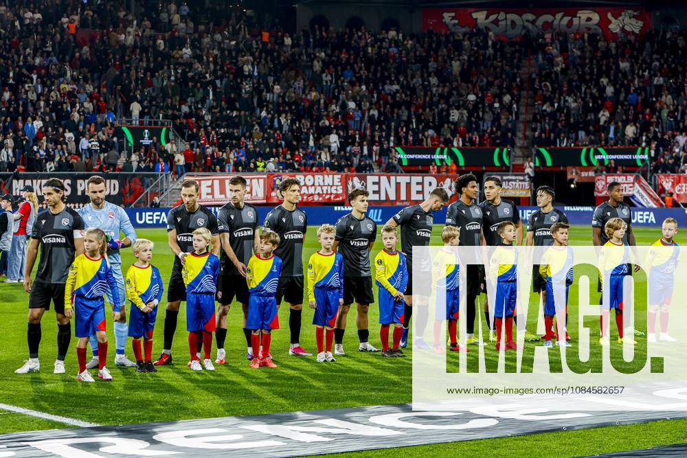 ENSCHEDE - The FC Thun team poses ahead of the UEFA Conference League match between FC Twente and FC Thun at De Grolsch Veste on October 15, 2026, in Enschede, the Netherlands. WART BRINKERHOF ANP UEFA Conference League 2026 27 ANPxSportx xMarcelxterxBalsxIVx 572580139 originalFilename: 572580139