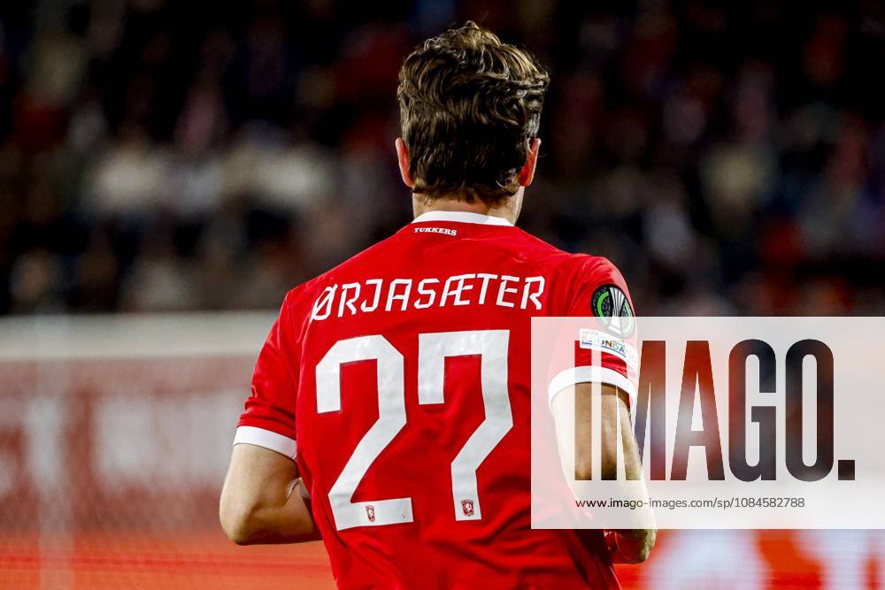 ENSCHEDE - Back of Sondre Orjasaeter s European home shirt for FC Twente during the UEFA Conference League match between FC Twente and FC Thun at De Grolsch Veste on 15 October 2026 in Enschede, the Netherlands. WART BRINKERHOF ANP UEFA Conference League 2026 27 ANPxSportx xMarcelxterxBalsxIVx 572580395 originalFilename: 572580395