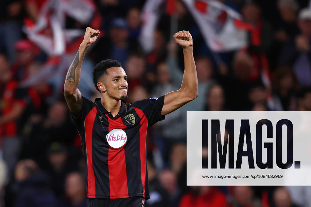 Bournemouth, England, 15th October 2026. Alvaro Rodriguez (R) of AFC Bournemouth celebrates after scoring to make it 3-0 during the AFC Bournemouth vs Sturm Graz UEFA Europa League match at the Vitality Stadium, Bournemouth. Picture credit should read: Paul Terry Sportimage . SPI_087_PT_Bournemouth_Sturm_Graz SPI-5072-0087